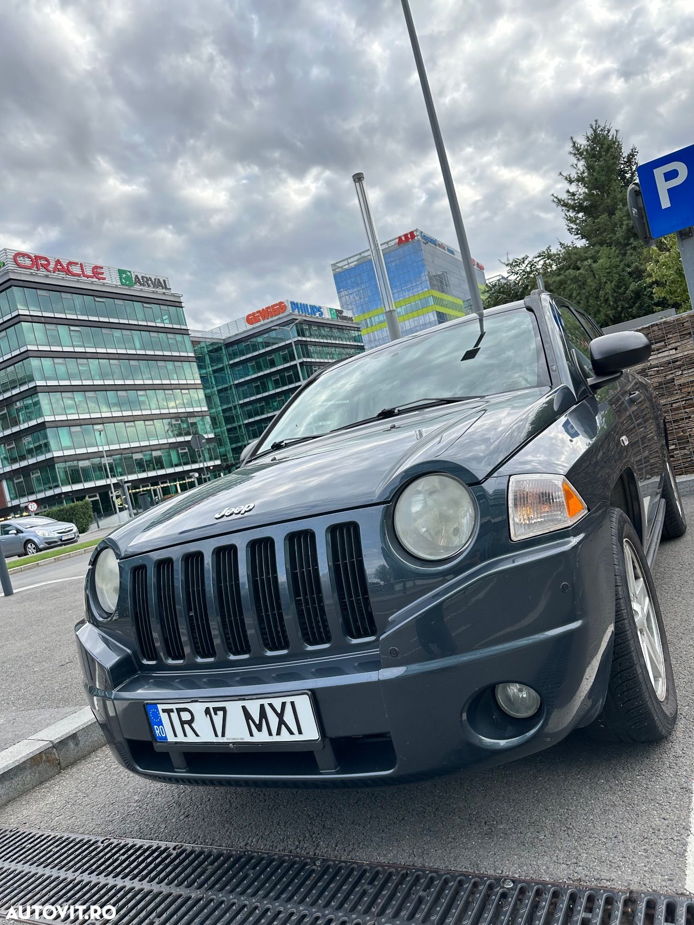 Jeep Compass - 1