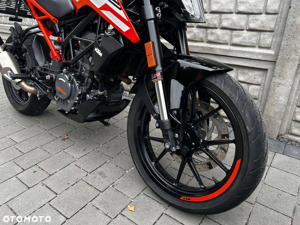 KTM Duke 125 - 9