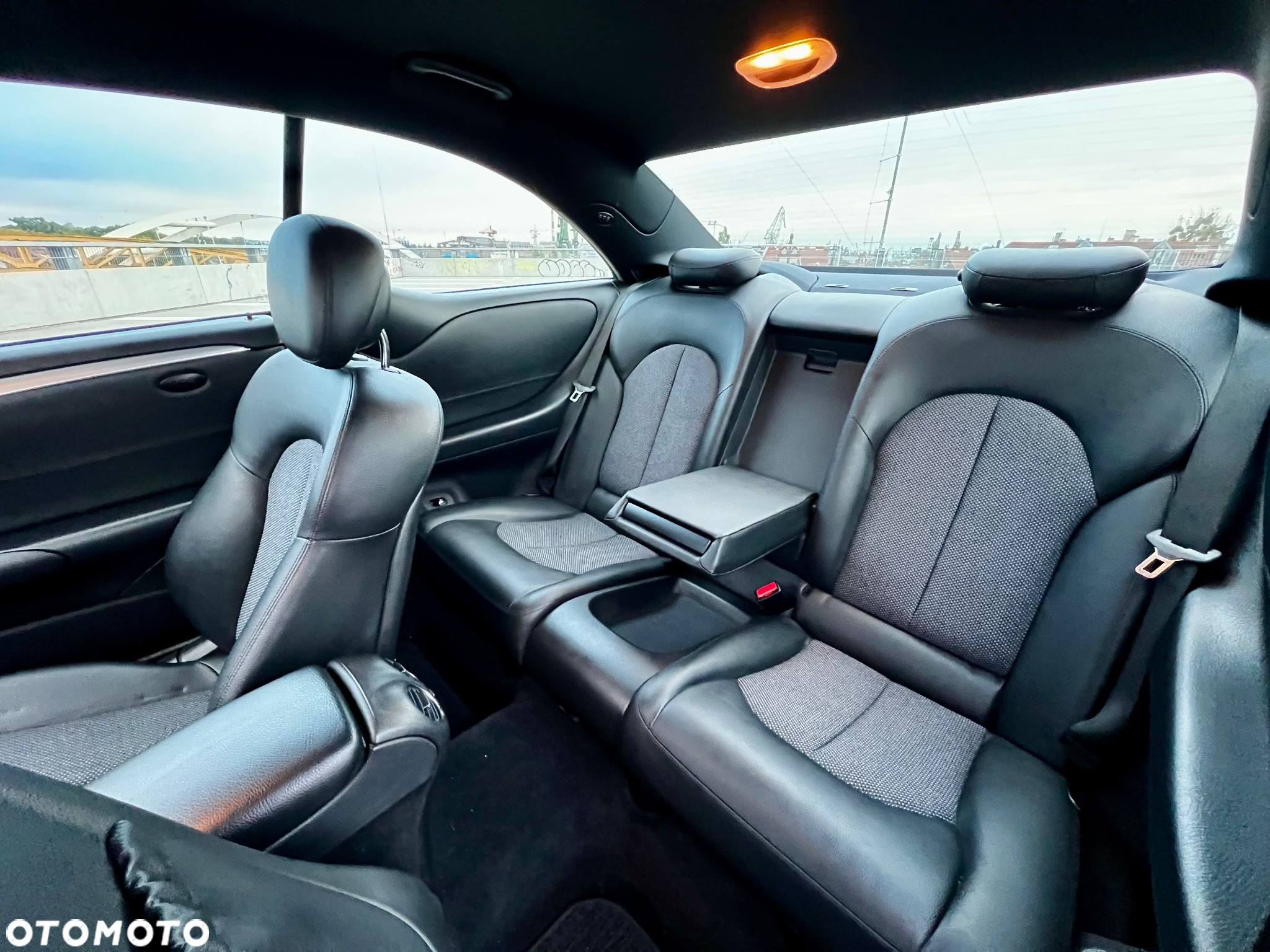 Mercedes-Benz CLK Coupe 200 Kompressor Automatik Avantgarde - 30