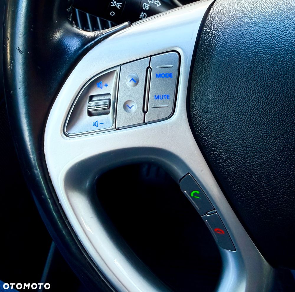 Hyundai ix35 - 25