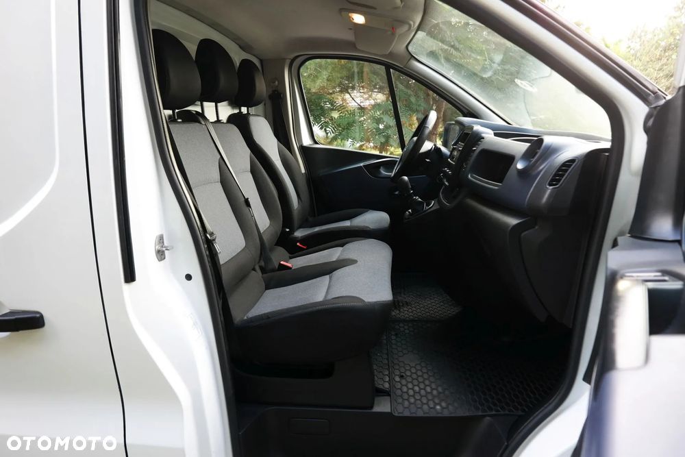 Opel VIVARO - 12