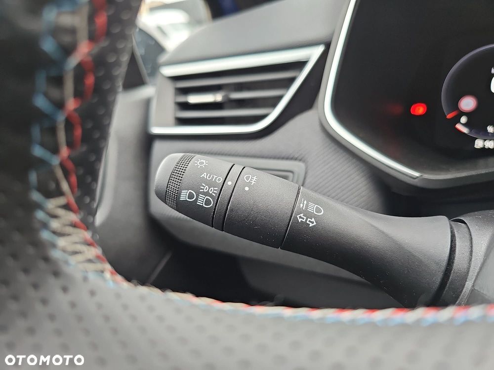 Renault Clio 1.0 TCe Esprit Alpine - 23