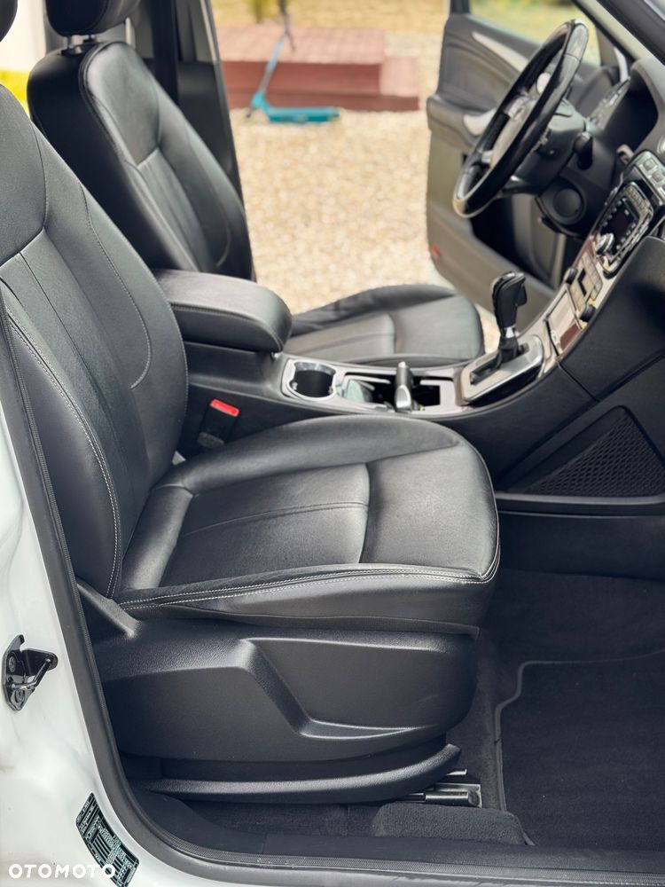 Ford S-Max 2.2 TDCi DPF Durashift-6-tronic Titanium - 26