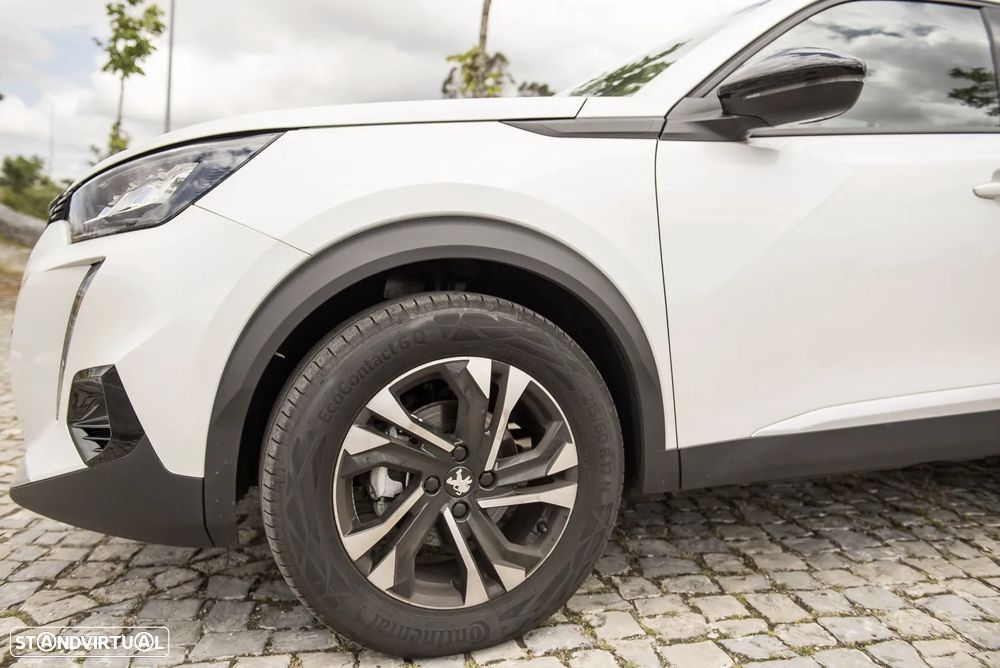 Peugeot 2008 1.2 PureTech Allure Pack EAT8 - 14
