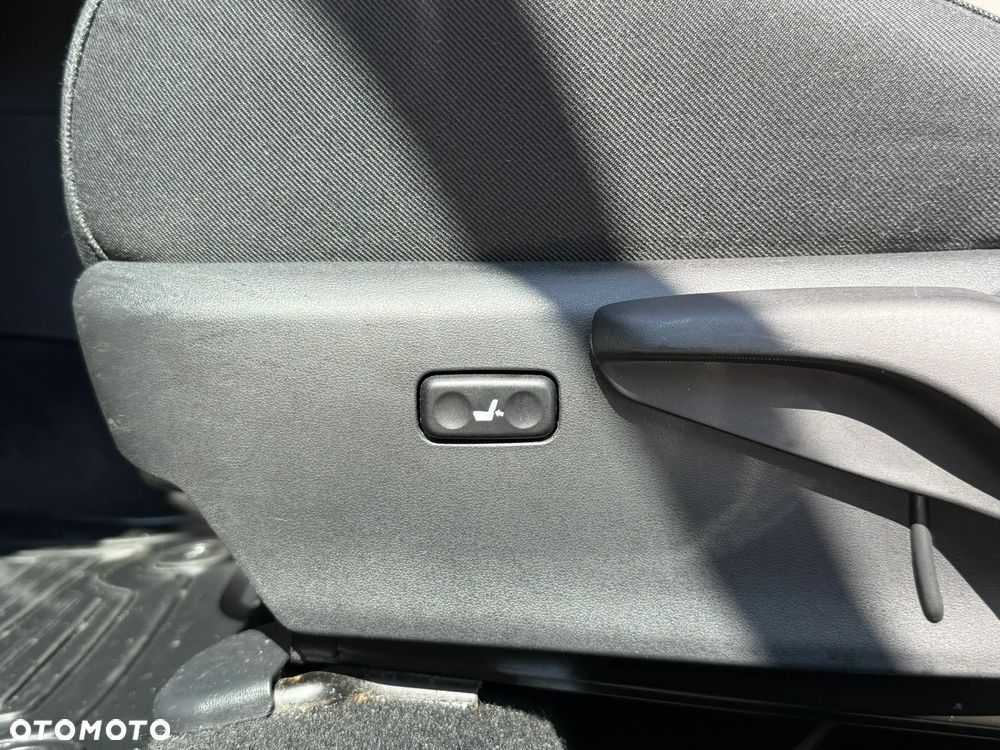 Toyota Auris - 12