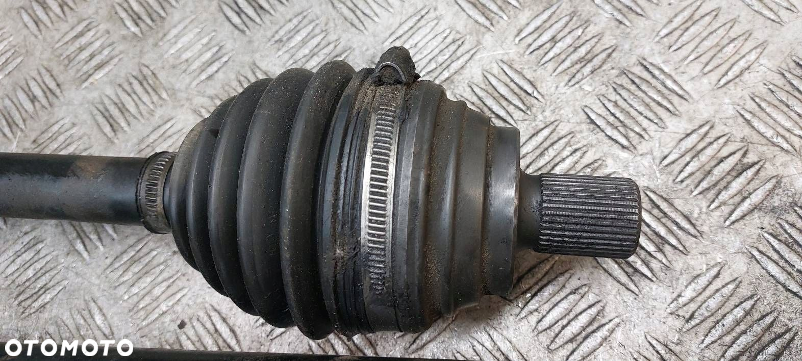 PÓŁOŚ LEWA + PRAWA ALTEA XL 1.6 8V - 3
