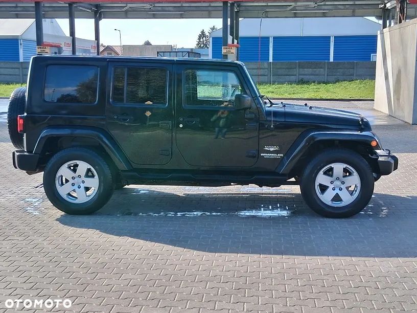 Jeep Wrangler Unlimited Hard-Top 3.8 Automatik Sahara - 4