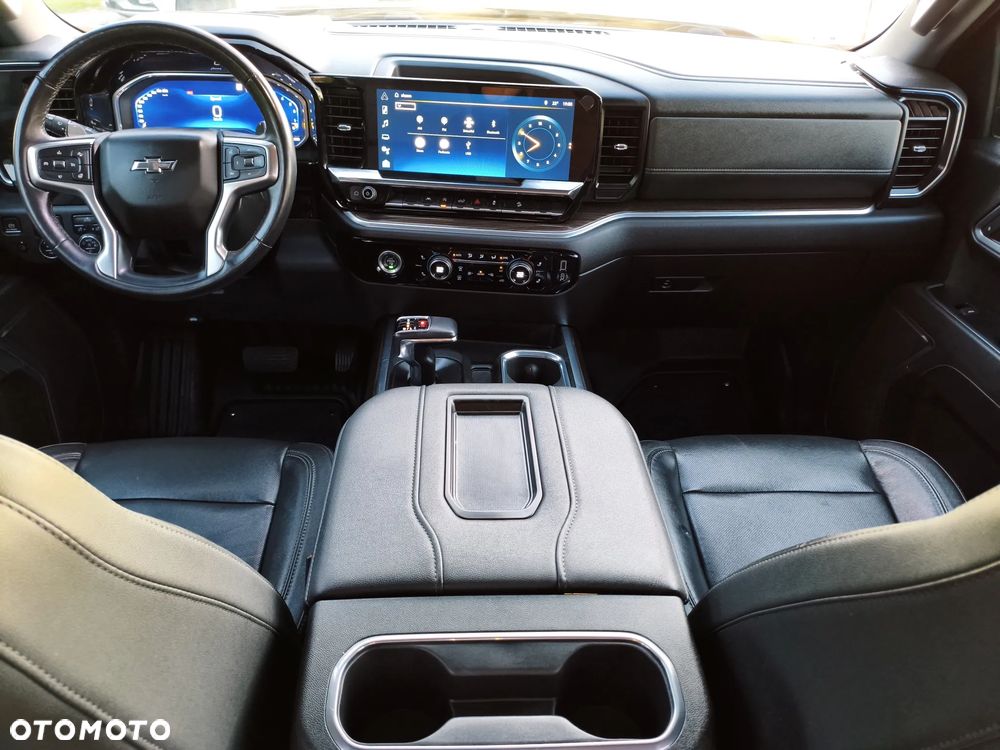 Chevrolet Silverado - 13