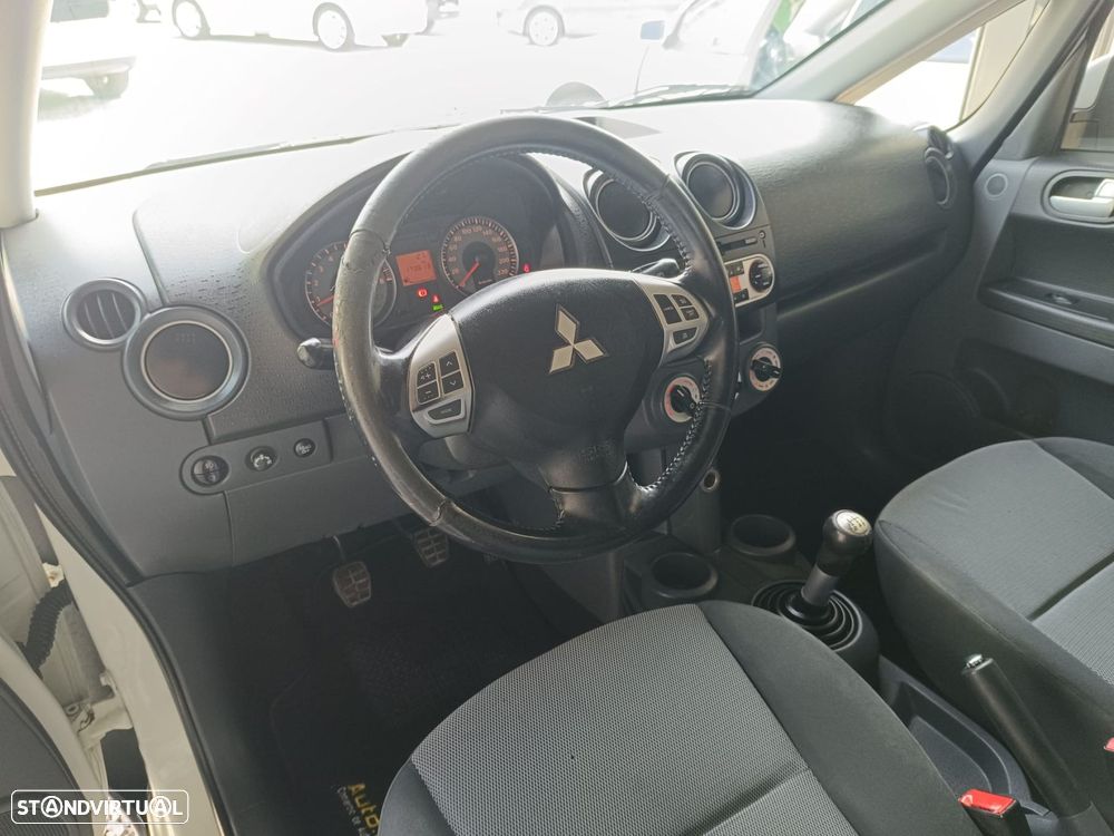 Mitsubishi Colt 1.3 Instyle - 5