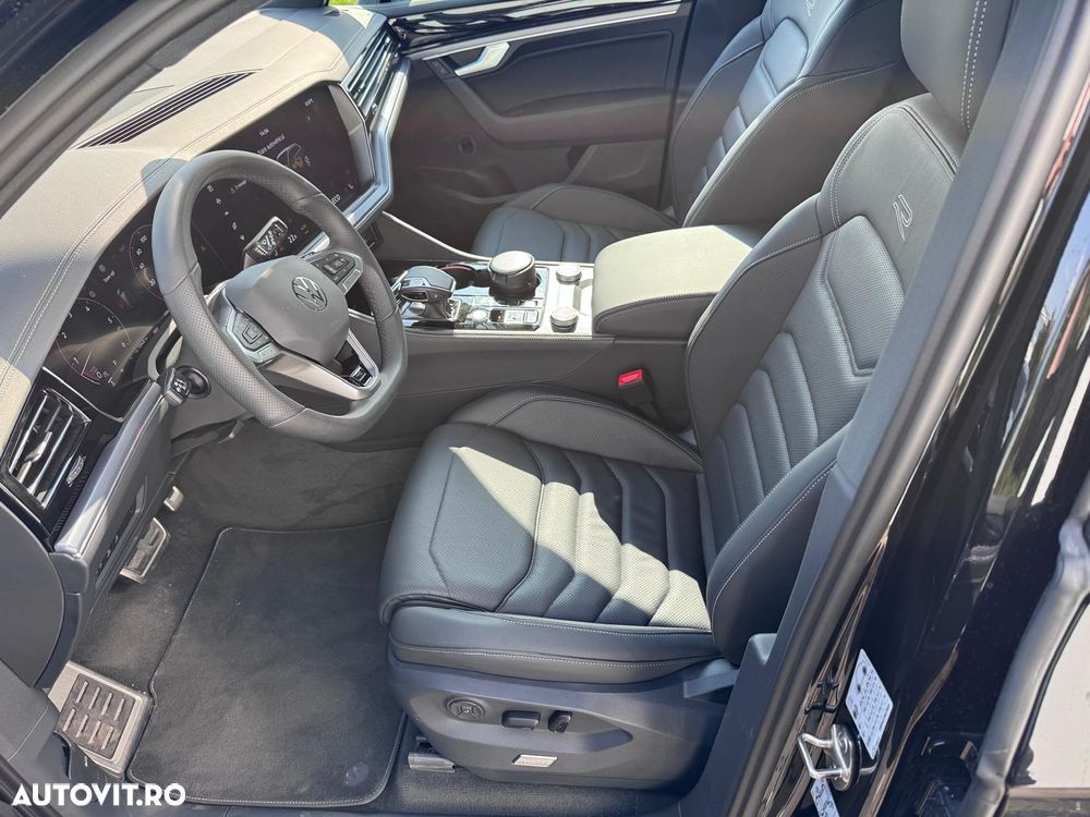 Volkswagen Touareg V6 TDI 4MOTION R-Line - 32