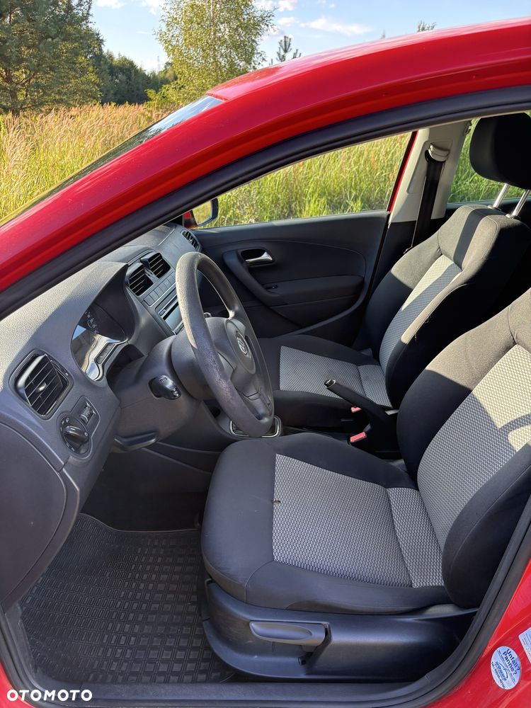 Volkswagen Polo - 4