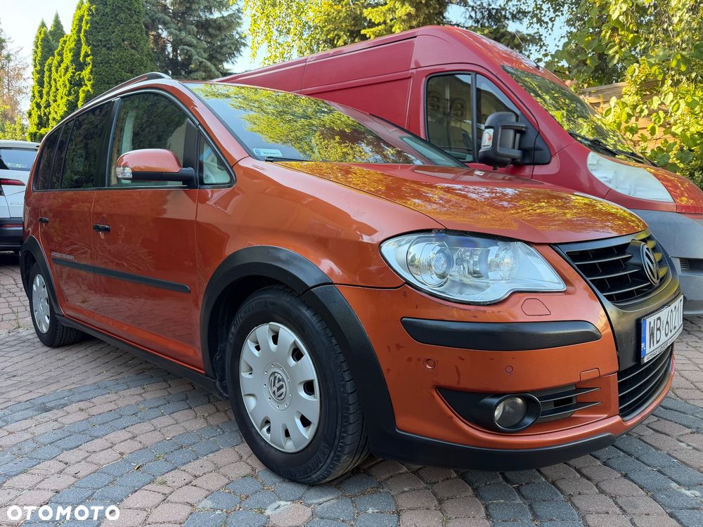 Volkswagen Touran 1.9 TDI DPF Cross - 3