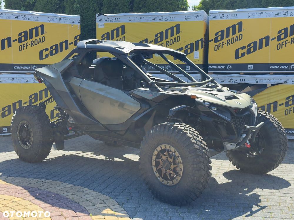Can-Am Maverick - 3