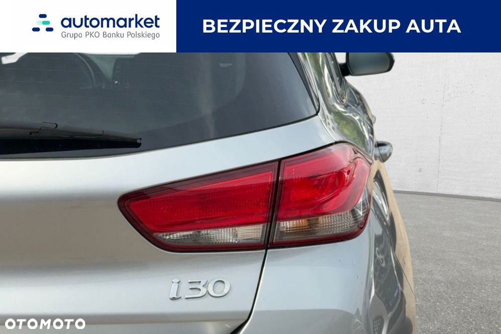 Hyundai i30 1.5 DPI Smart - 13