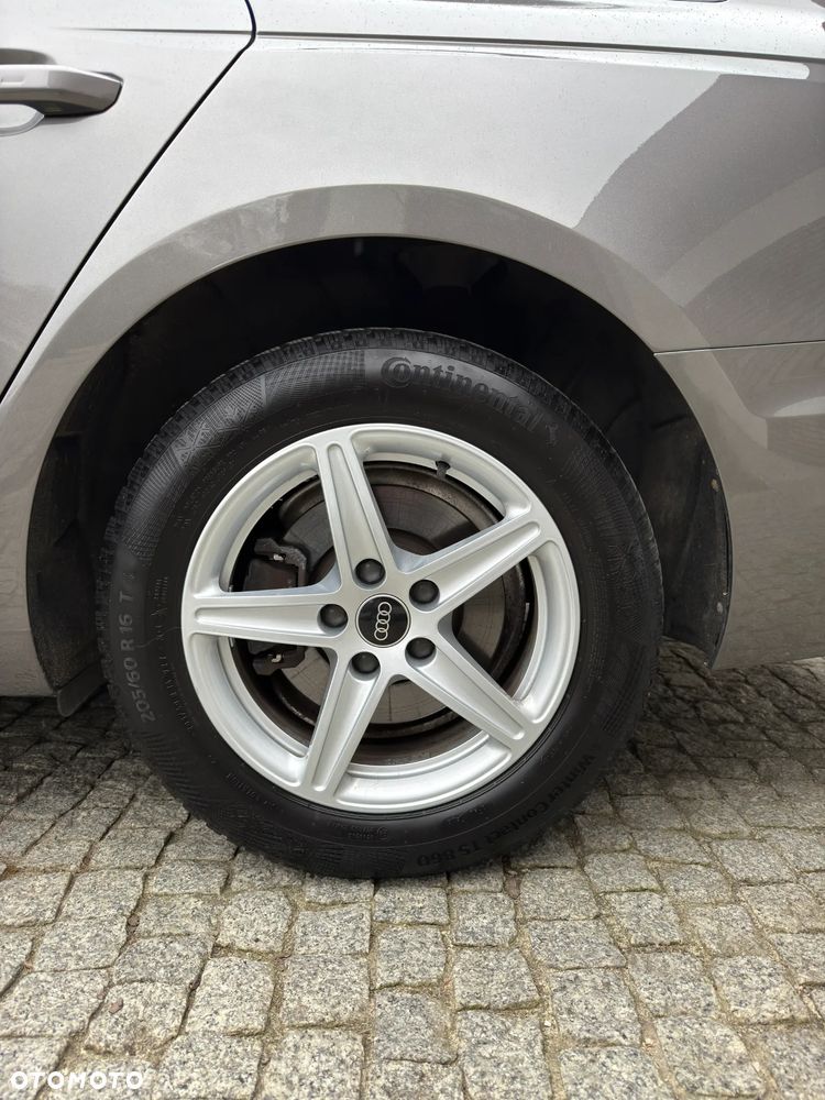 Audi A4 Avant 35 TFSI mHEV S tronic - 11