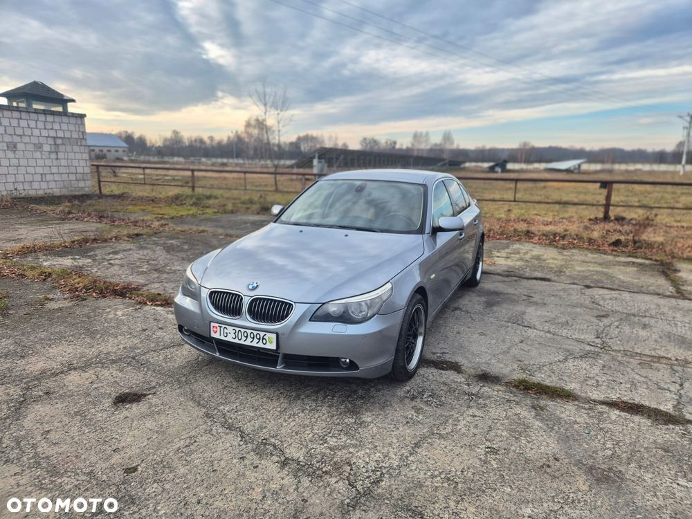 BMW Seria 5 525xi - 7