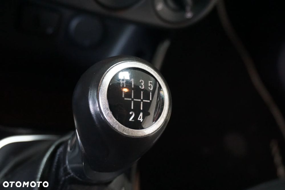 Opel Adam 1.4 - 39