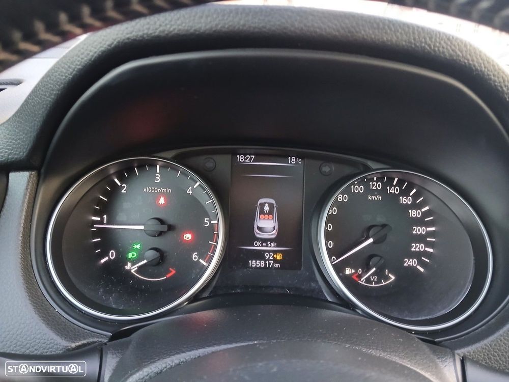 Nissan Qashqai 1.5 dCi N-Connecta Business - 25