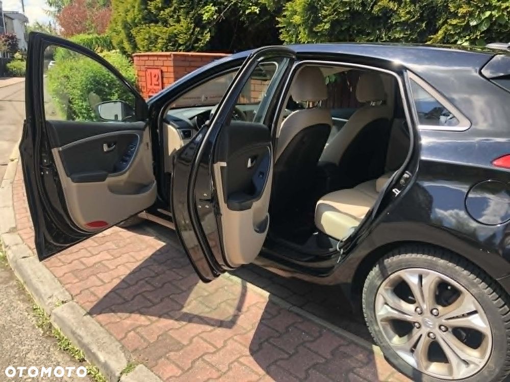 Hyundai i30 1.6 CRDi Premium - 5
