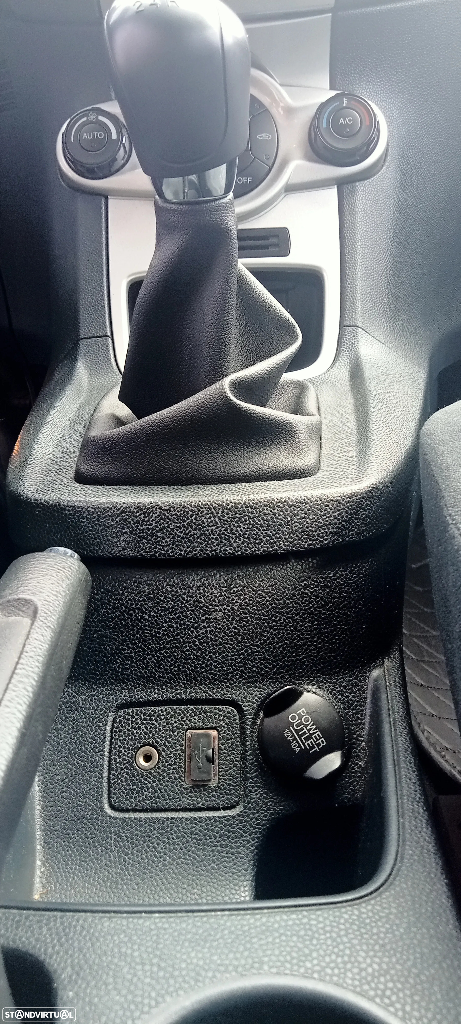 Ford Fiesta 1.6 TDCi Titanium - 6