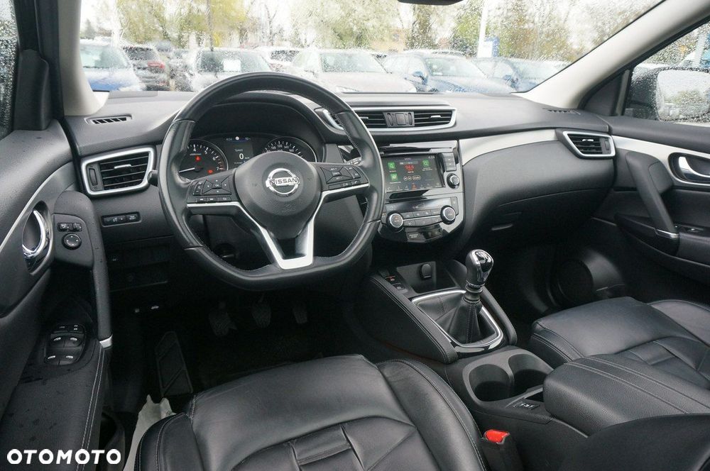 Nissan Qashqai 1.3 DIG-T Tekna EU6d - 17