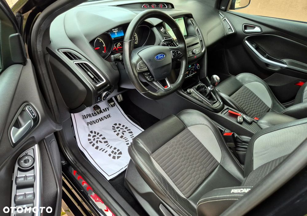 Ford Focus 2.0 TDCi ST - 16