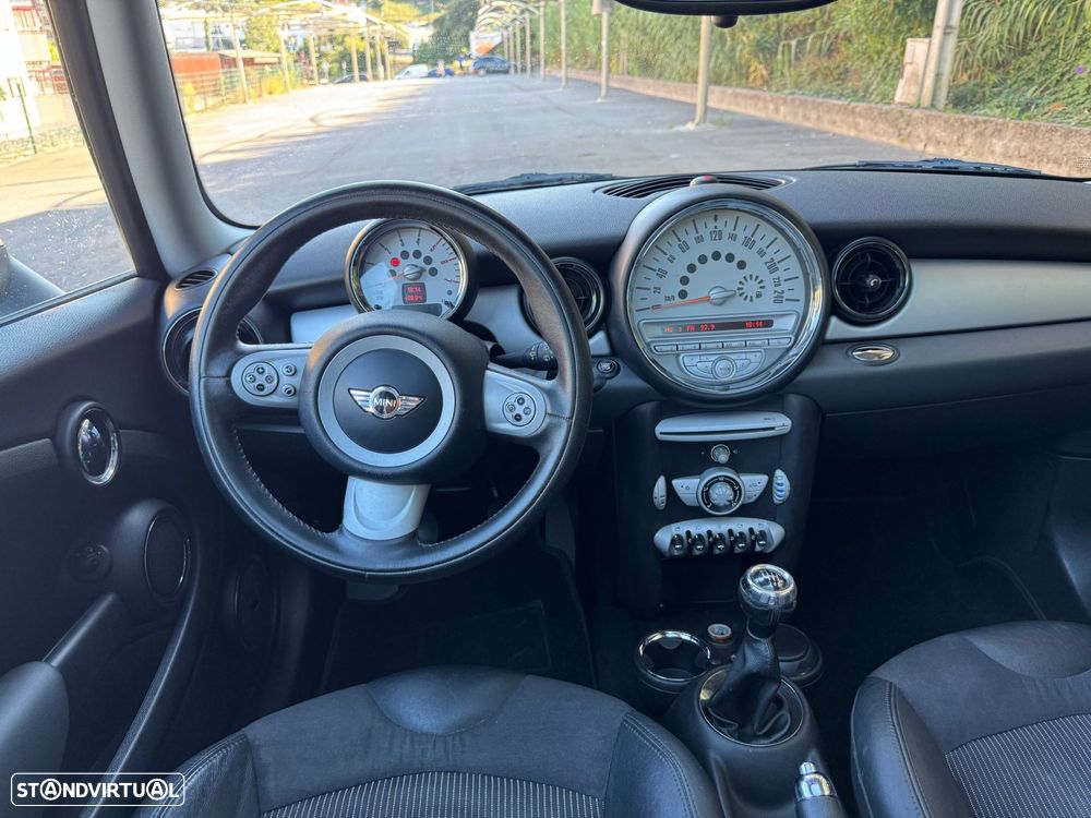MINI 3 Portas Cooper D - 9