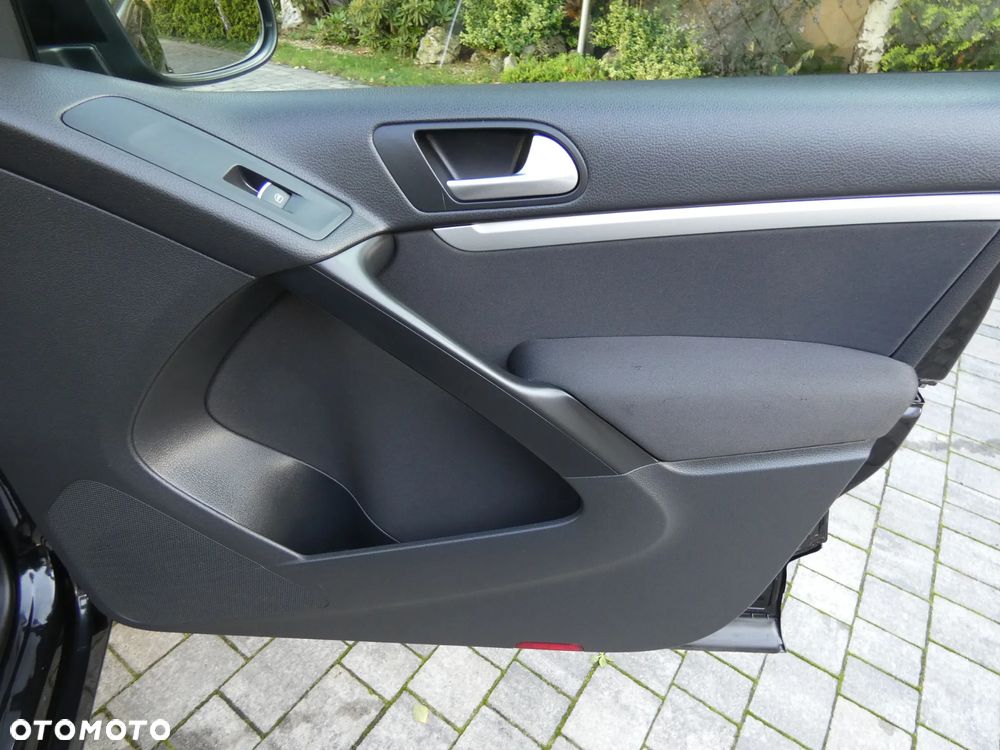 Volkswagen Tiguan 2.0 TDI DPF 4Motion Exclusive - 31