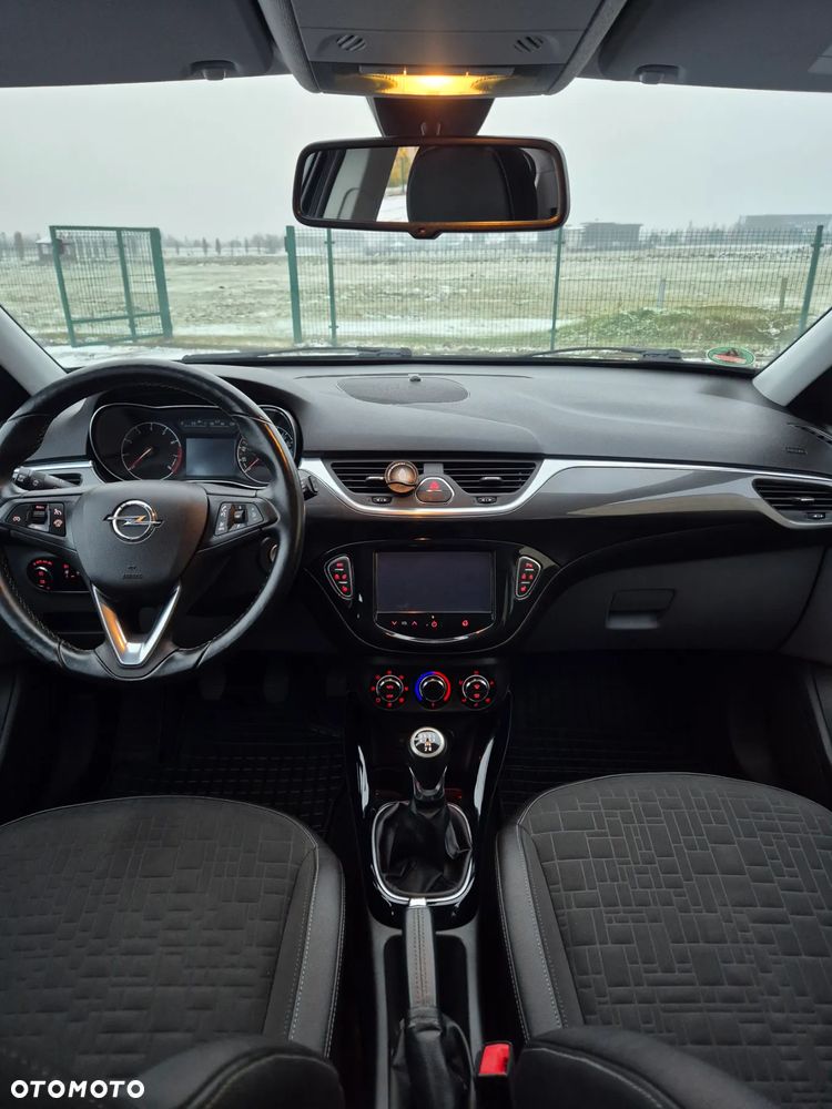 Opel Corsa 1.4 16V Cosmo - 11