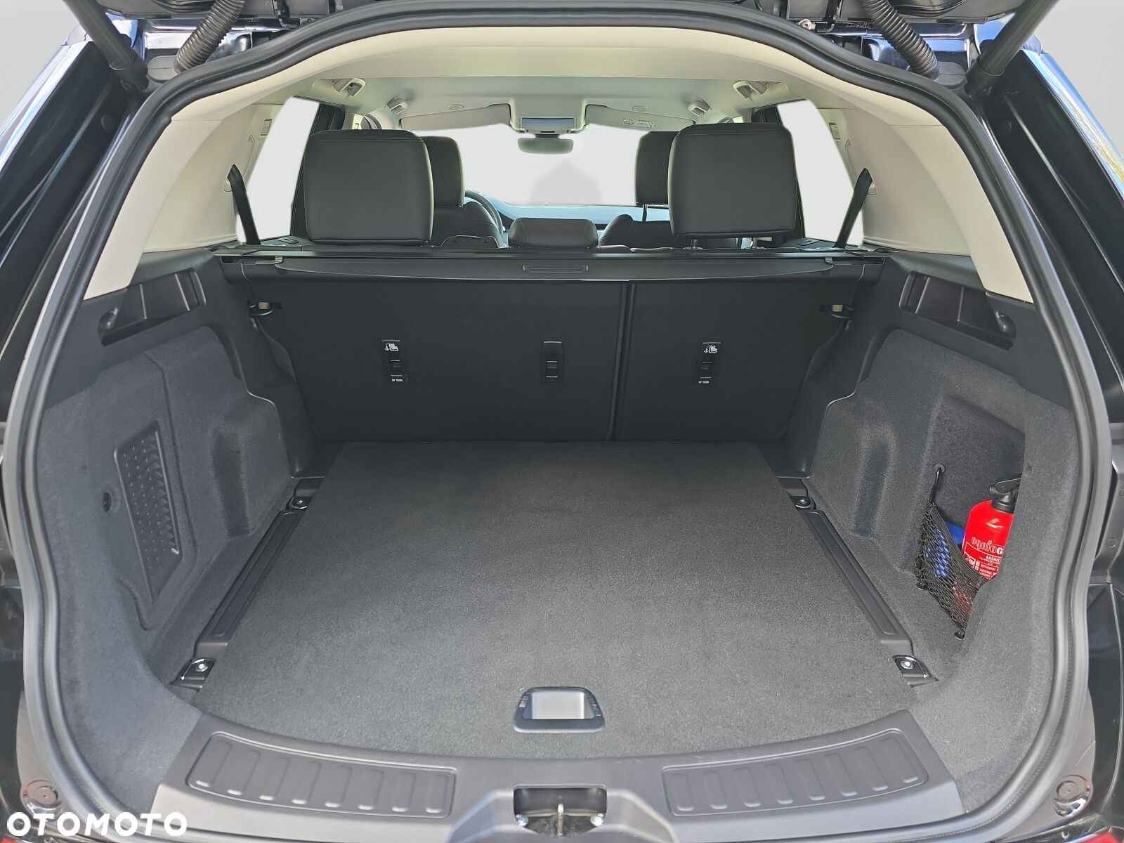 Land Rover Discovery Sport - 26