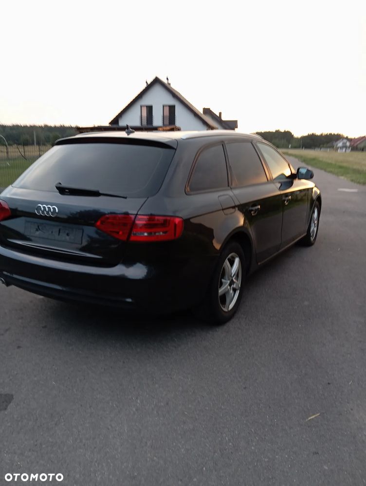 Audi A4 Avant - 8