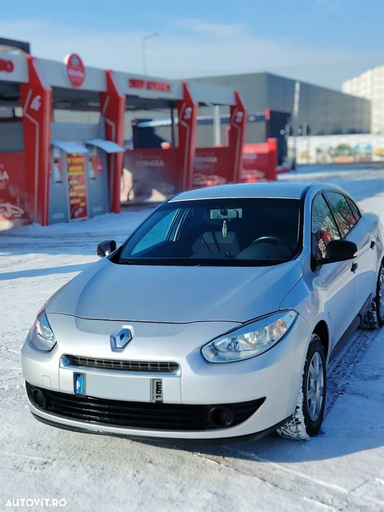 Renault Fluence 1.6 16V Authentique - 11