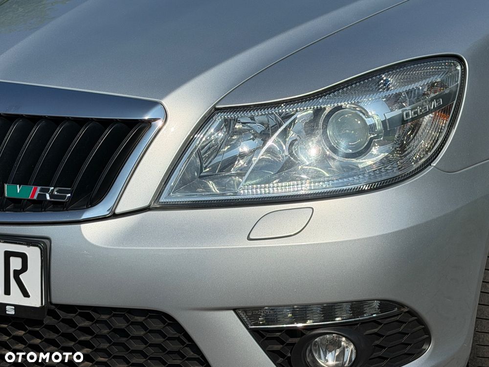 Skoda Octavia 2.0 TSI RS - 13