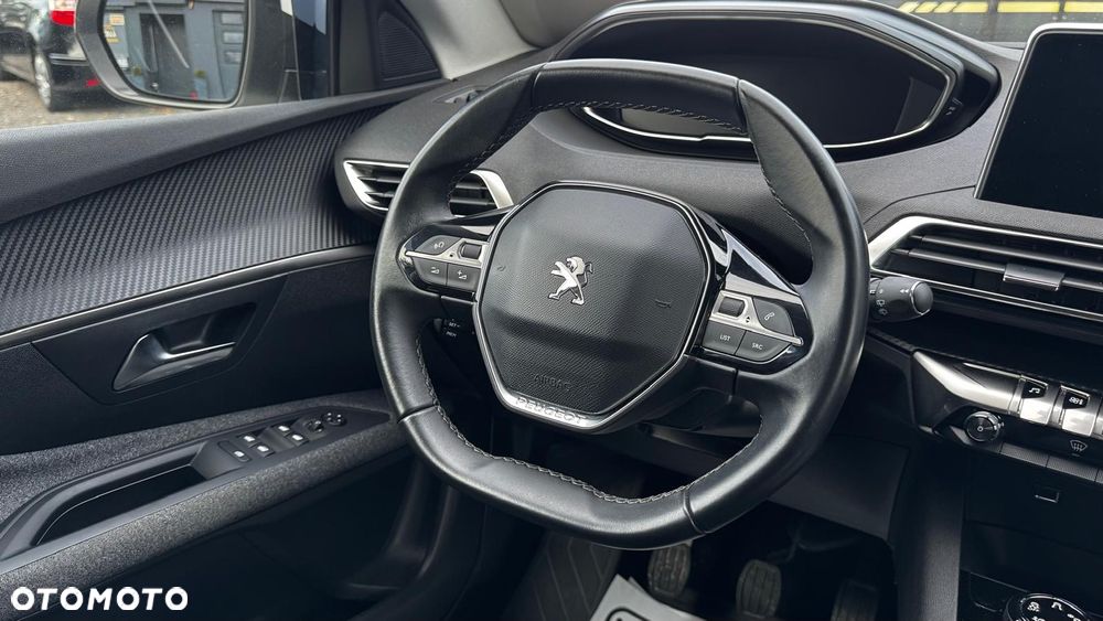 Peugeot 3008 1.2 PureTech Road Trip S&S - 26