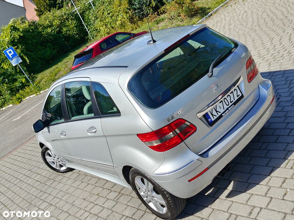Mercedes-Benz Klasa B 200 Turbo Autotronic - 23