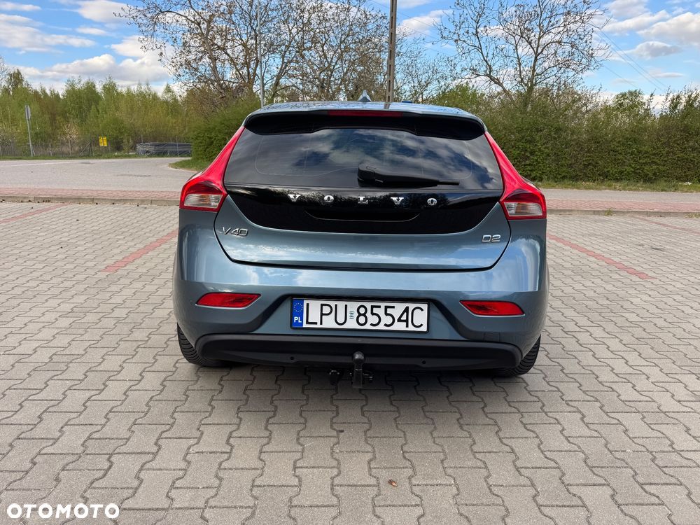 Volvo V40 D2 - 10