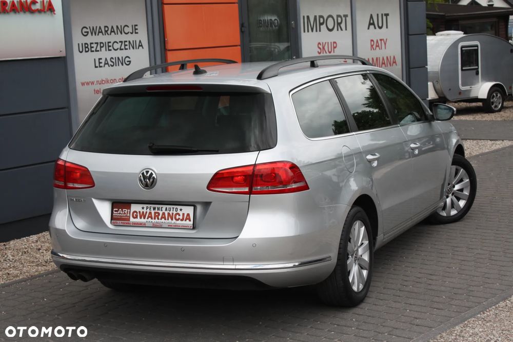 Volkswagen Passat Variant 2.0 Blue TDI SCR Comfortline - 15