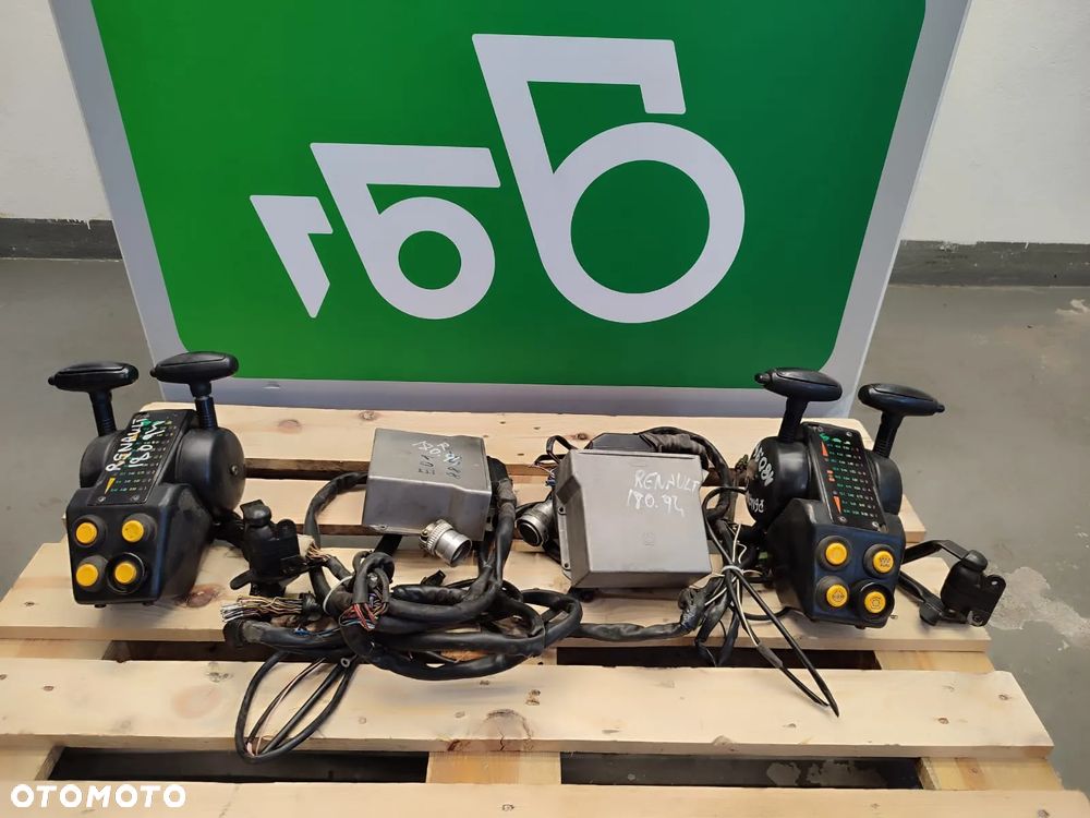 Sterownik zmiany biegów  E01 88 85  Renault 180.94 TZ - 1