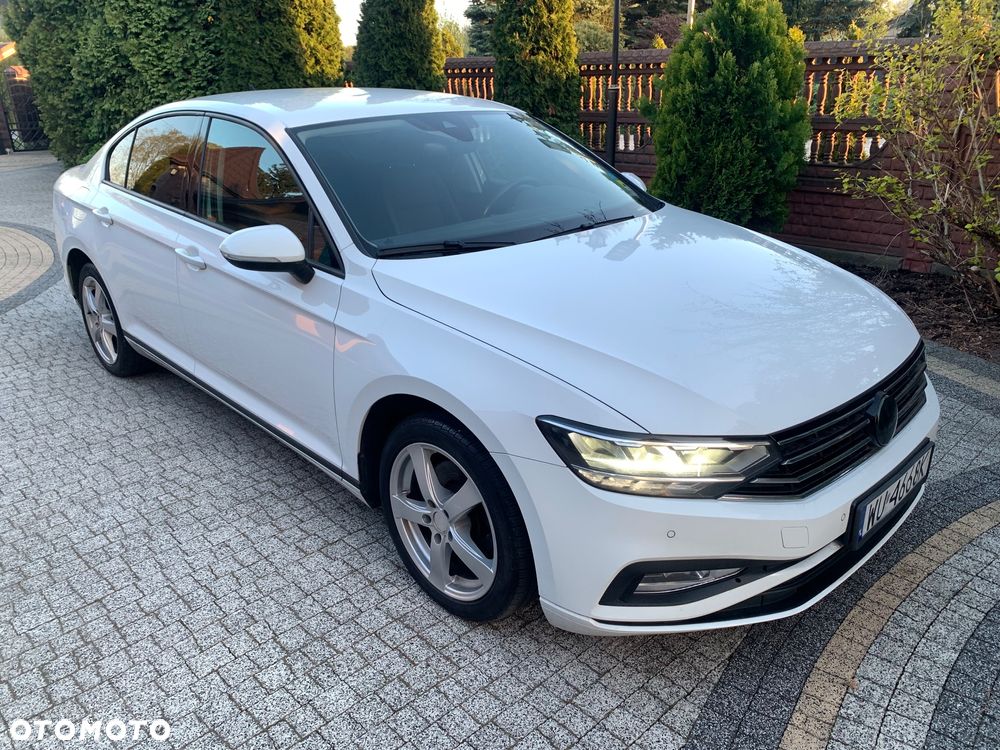 Volkswagen Passat 2.0 TDI SCR Trendline - 25