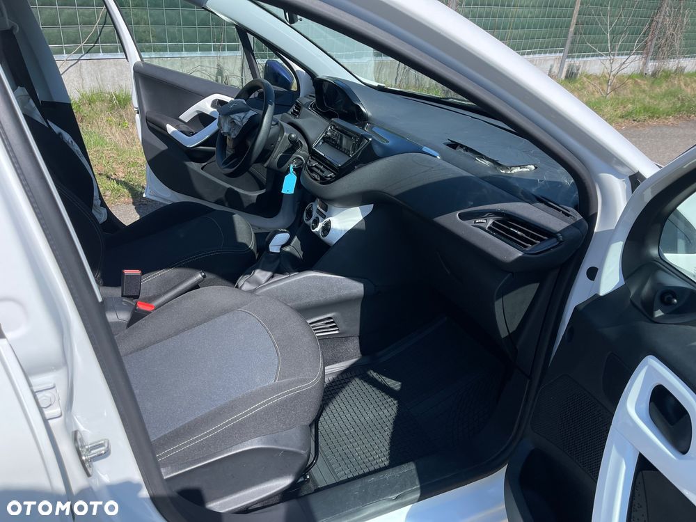 Peugeot 208 PureTech 68 Like - 12