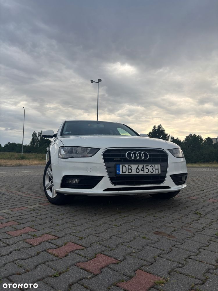 Audi A4 Avant 2.0 TDI quattro - 9