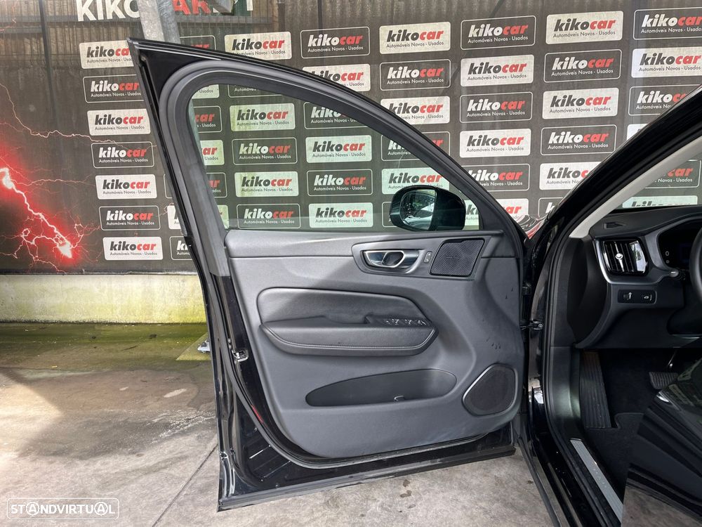 Volvo XC 60 2.0 B4 R-Design Geartronic - 15