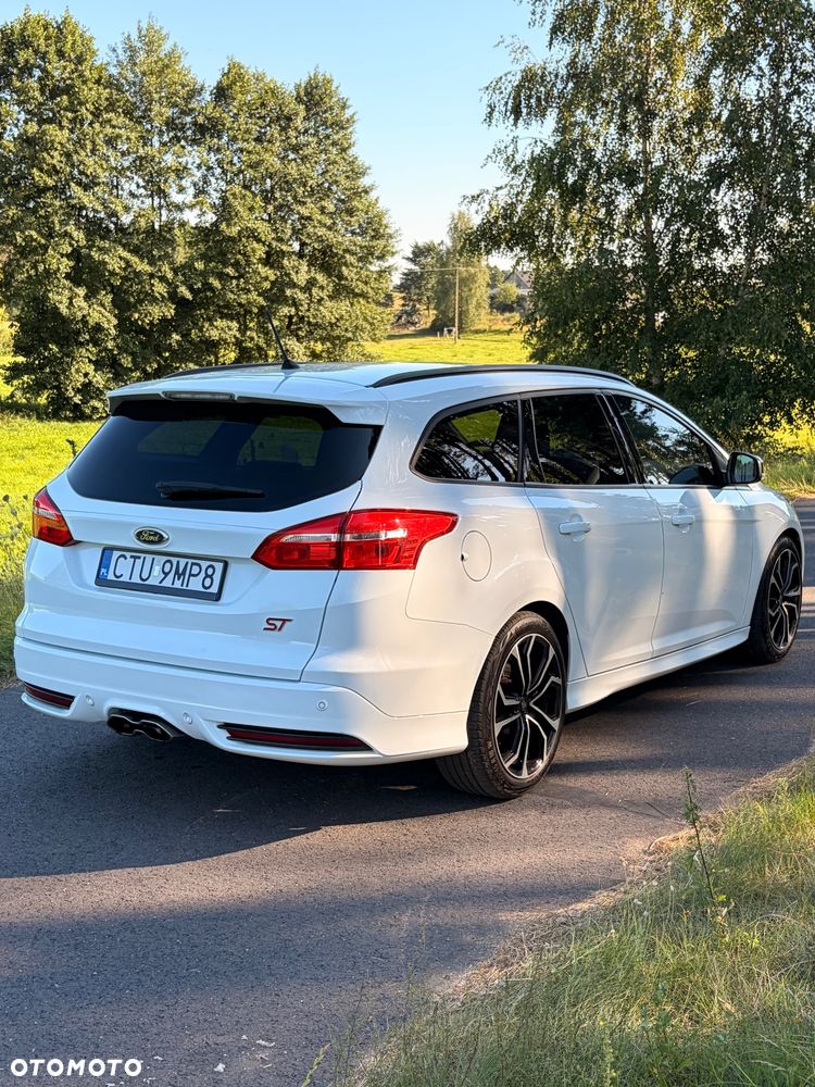 Ford Focus 2.0 EcoBoost ST-2 - 18