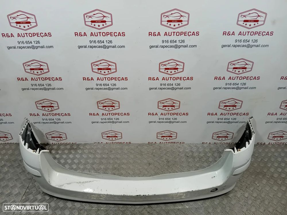 Parachoques trás Opel Astra H Caravan - 1
