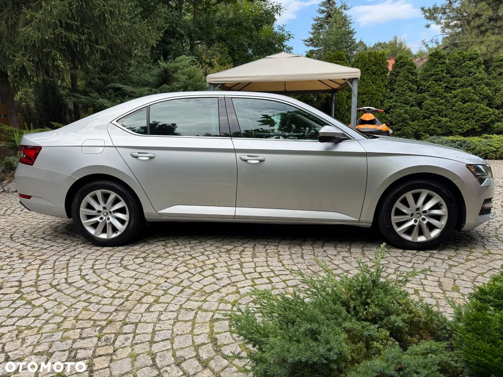 Skoda Superb 2.0 TDI SCR Ambition DSG - 7