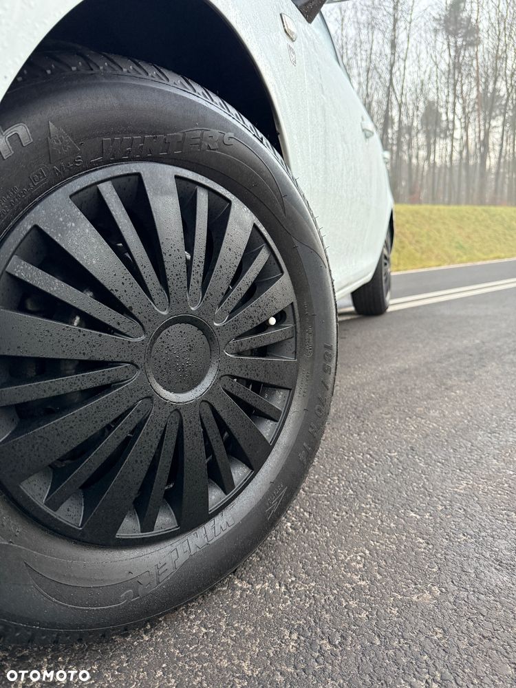 Opel Corsa 1.4 16V Cosmo - 10