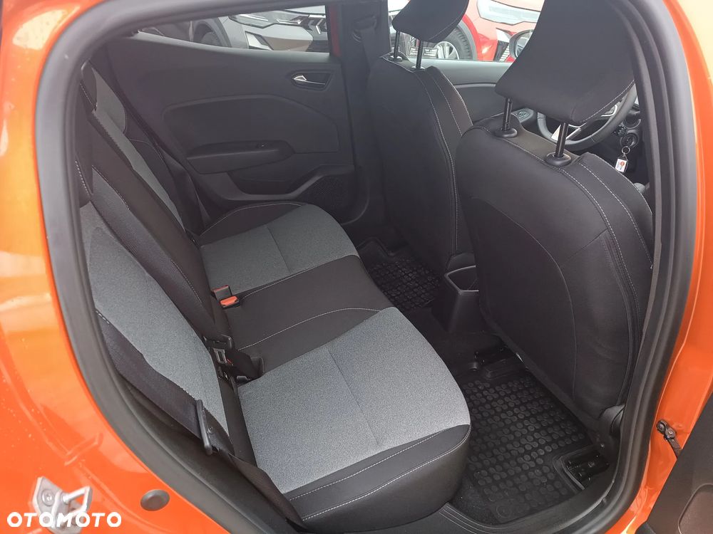 Renault Clio 1.0 TCe Evolution X-Tronic - 21