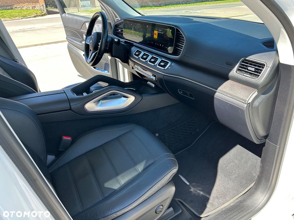 Mercedes-Benz GLE - 12