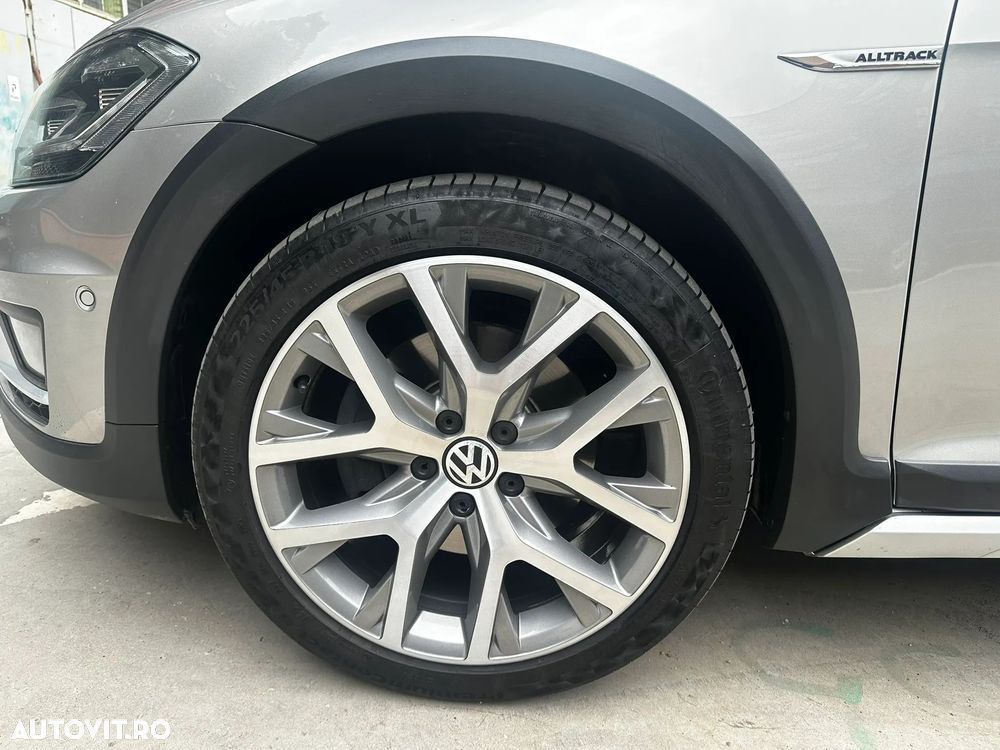 Volkswagen Golf 2.0 TDI DPF BMT DSG GTD - 23