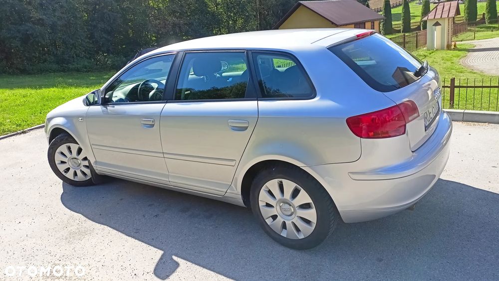 Audi A3 1.6 Attraction - 4